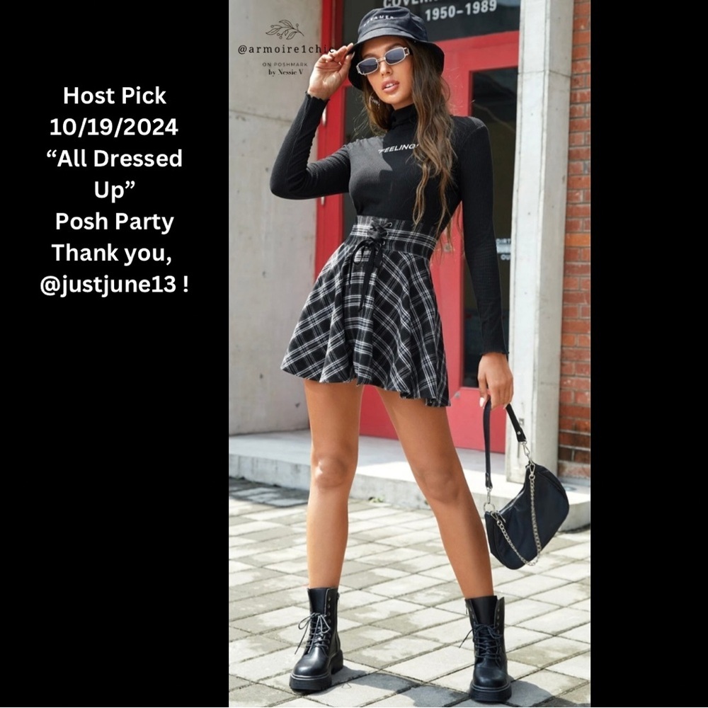 PLAID MINI SKIRT | Black and White Faux Corset Lace-Up Waist | Women’s Size 4 - Picture 3 of 15